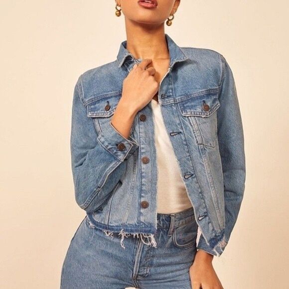 Reformation 80's Structured Denim Jacket - Picture 6 of 7